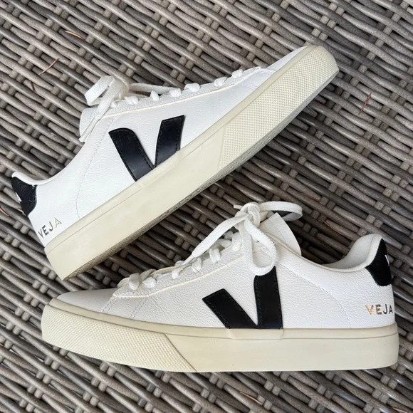 NEW Veja Chrome Free Leather Campo Sneakers-Sz 38/7-Extra White-Black Logo- - Picture 1 of 16